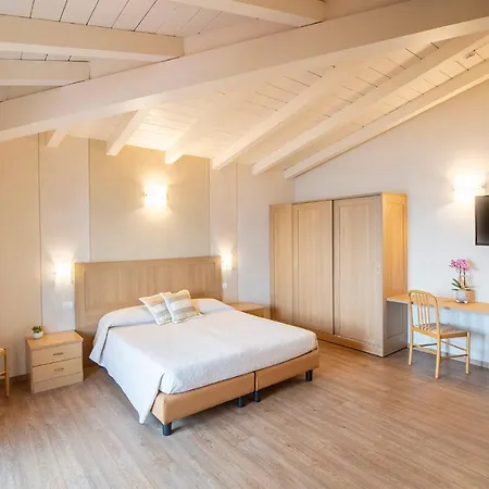 Otel Pineta Campi Tremosine