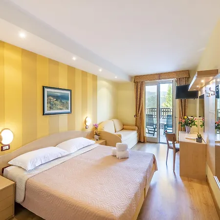 Pineta Campi 호텔 Tremosine