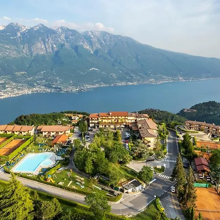 Hotel Pineta Campi 4*