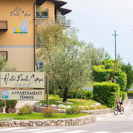 Hotel Pineta Campi 4*